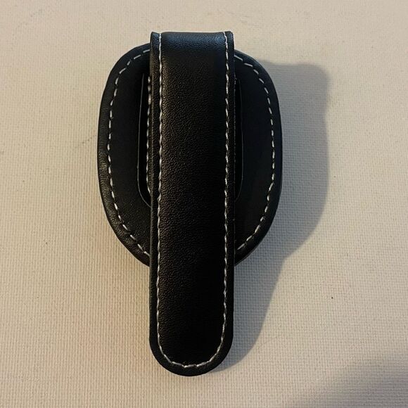 BMW Logo Sunglass Holder for Car Black PU Leather NWT - Picture 9 of 12